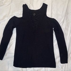 Express: Size S: Black Cold Shoulder Long Sleeve Top
